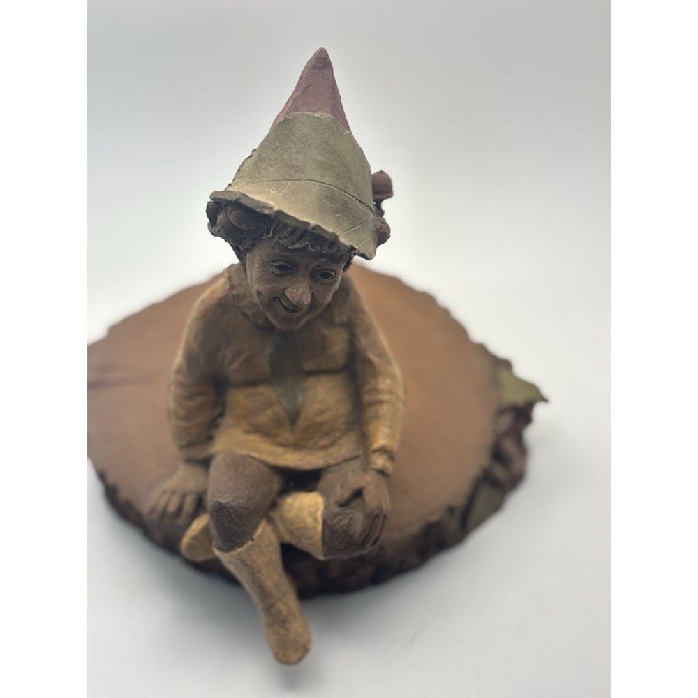 Tom Clark GUS Gnome Shelf Sitter & Wood Slice 1983 Collectible